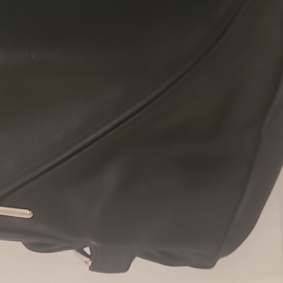 Texier Chic Black Leather Hobo Bag - Picture 5 of 10